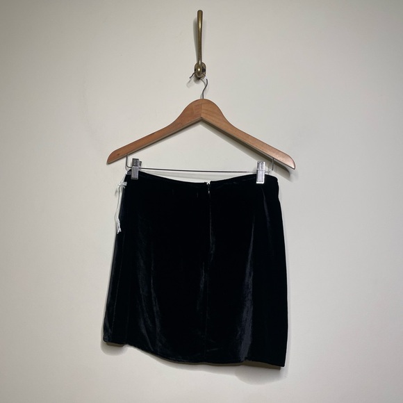 Reformation Cleo Velvet Mini Skirt in Black - Picture 8 of 9